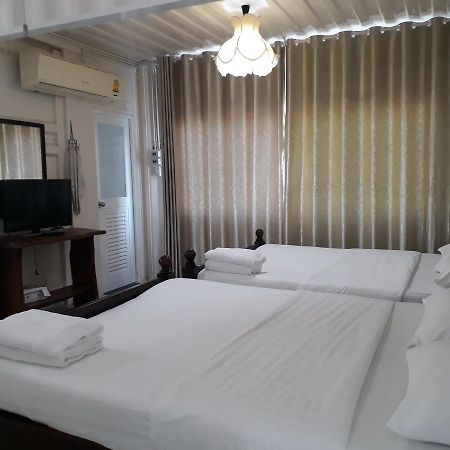 Farsai Homestay Lop Buri Εξωτερικό φωτογραφία